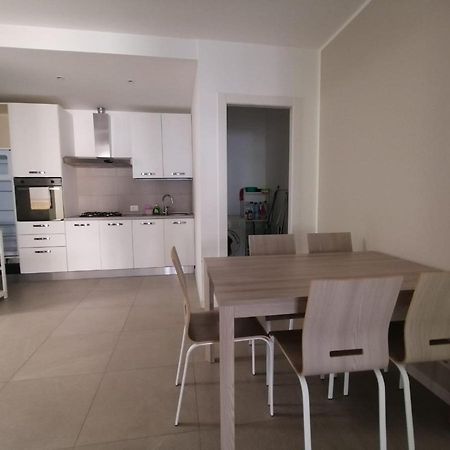 Lucky Apartment 2 Sirmione Esterno foto