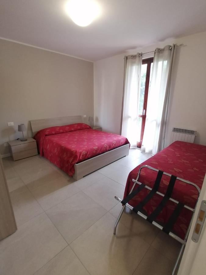 Lucky Apartment 2 Sirmione Esterno foto
