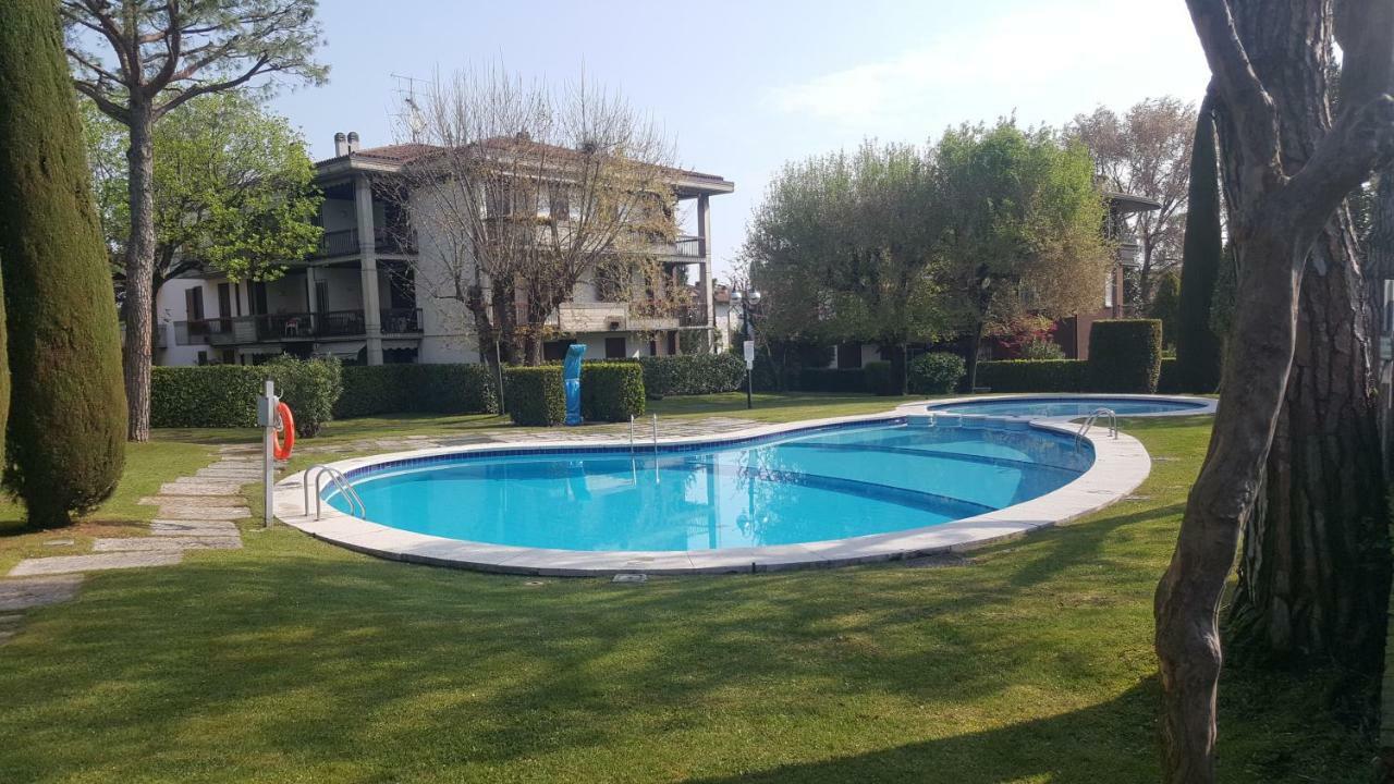 Lucky Apartment 2 Sirmione Esterno foto